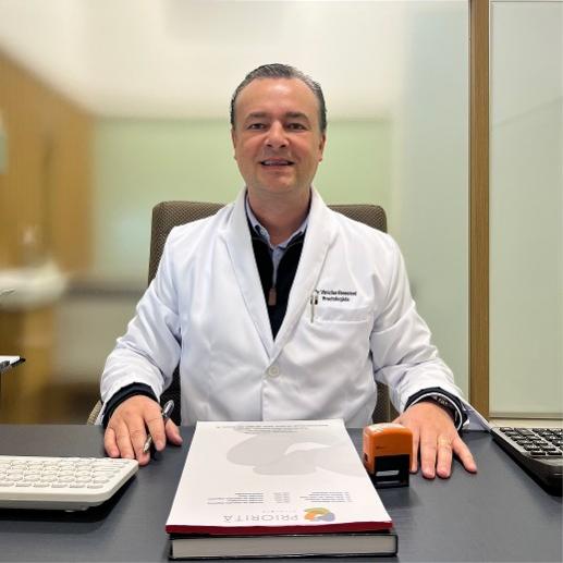 Dr. Vinícius Bressiani
